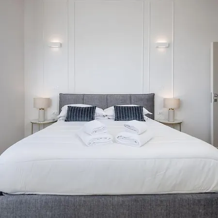 Central Apt Firenze Apartment *